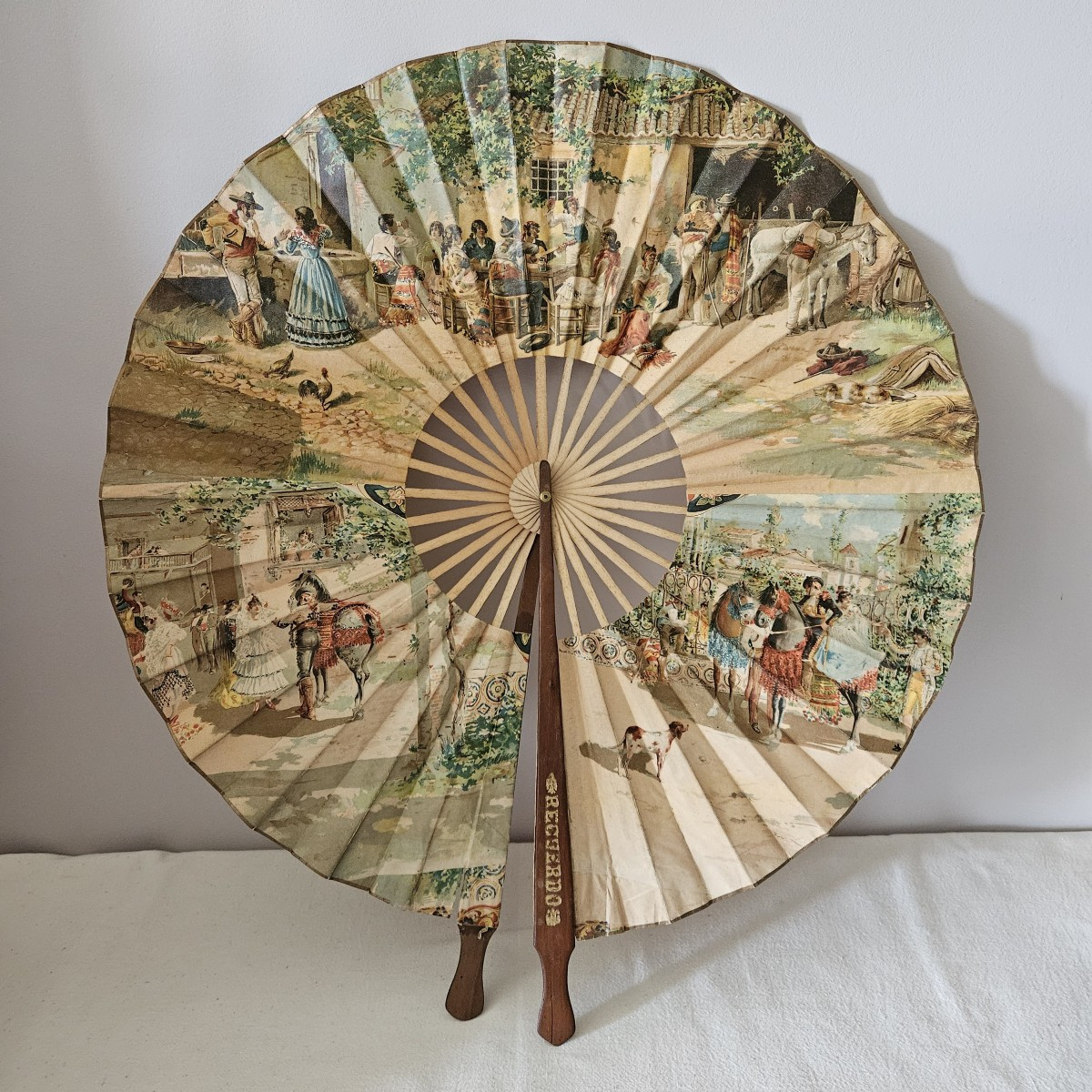Large Recuerdo Paper Fan Diameter 60 Cm