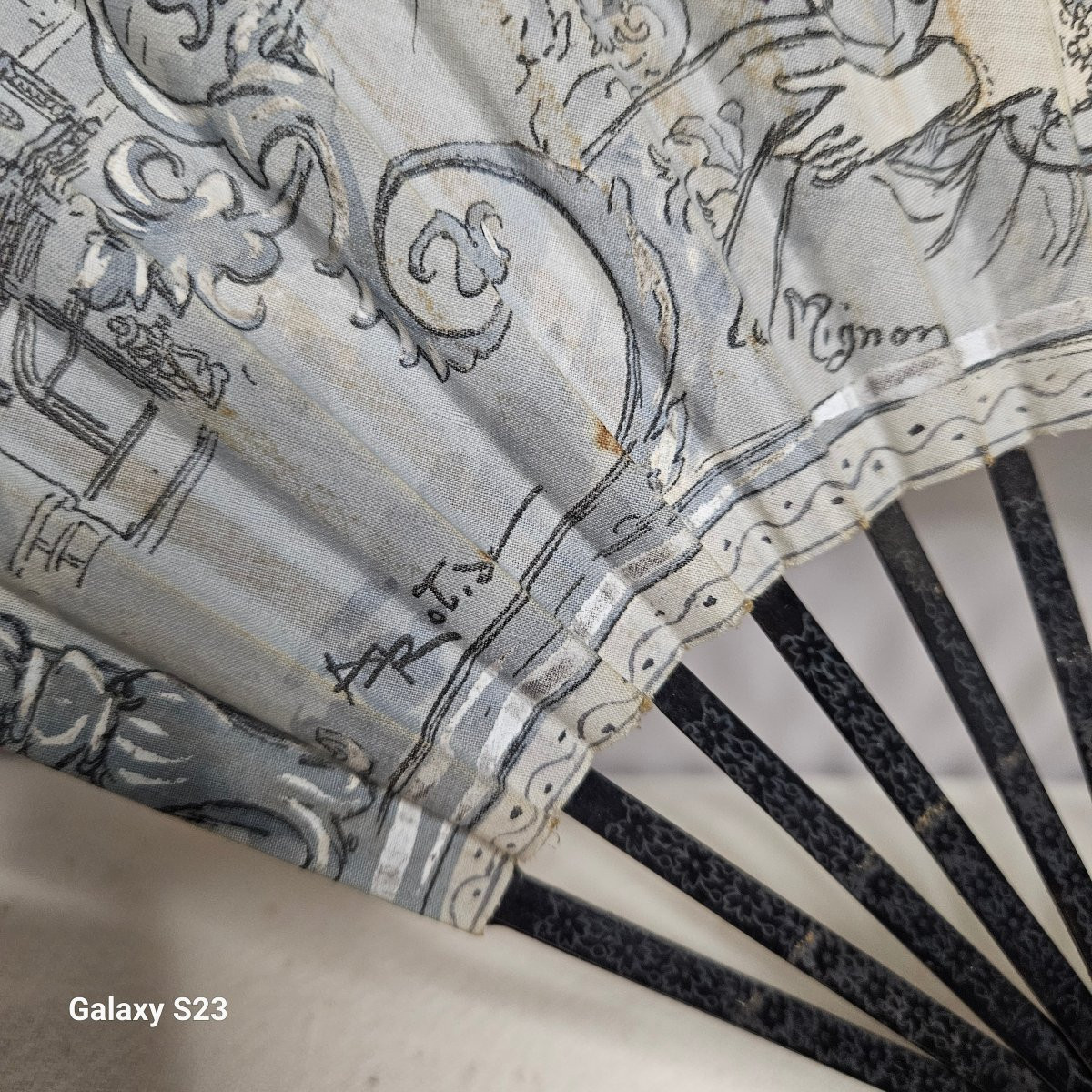 Eventail  Duvelleroy  "le mignon" signé A.Robida-photo-2