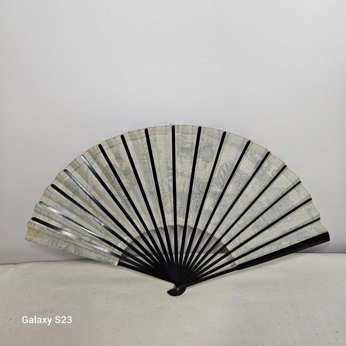 Eventail  Duvelleroy  "le mignon" signé A.Robida-photo-3