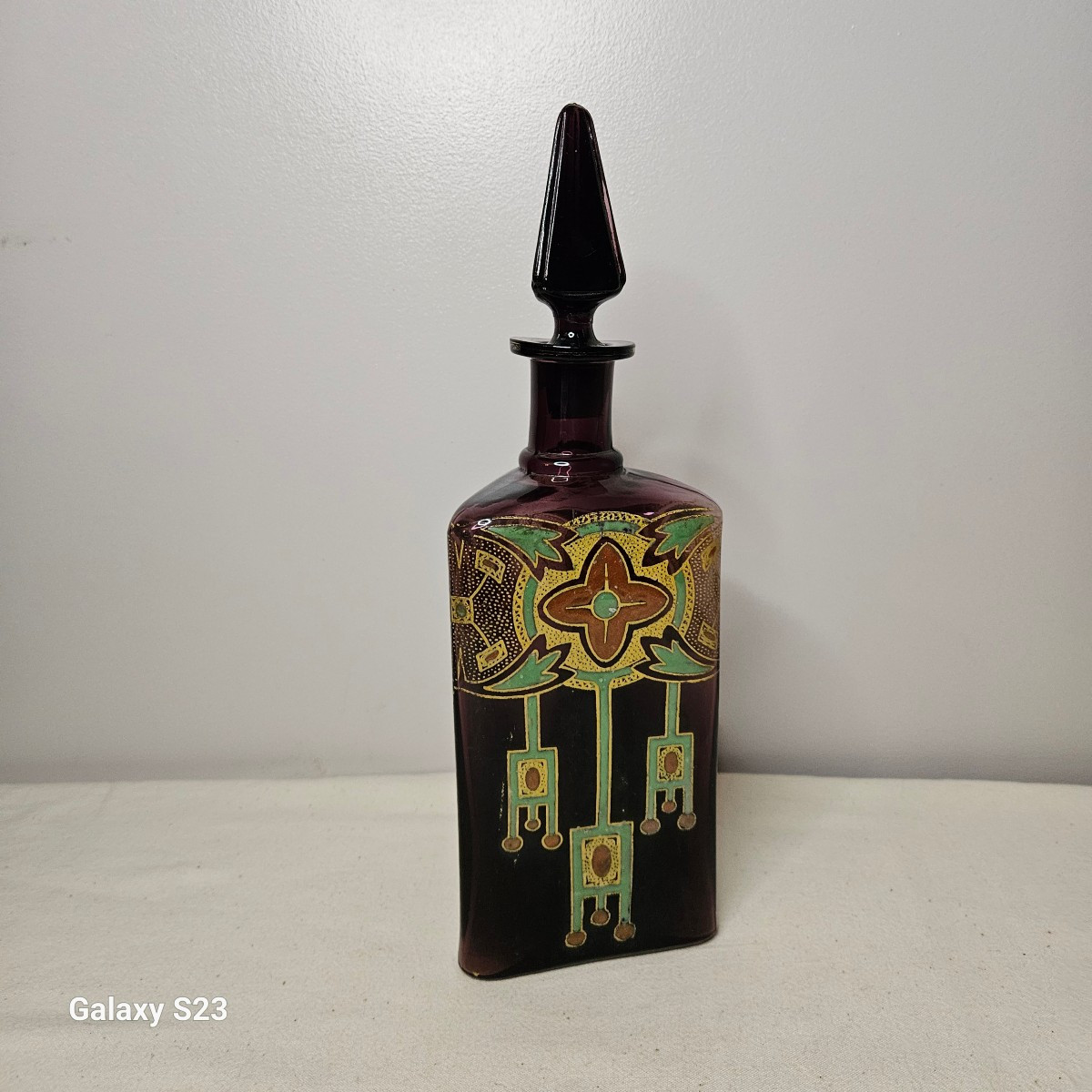 Legras art déco flacon carafe triangulaire verre émaillé Ht 33.5 cm 1/2