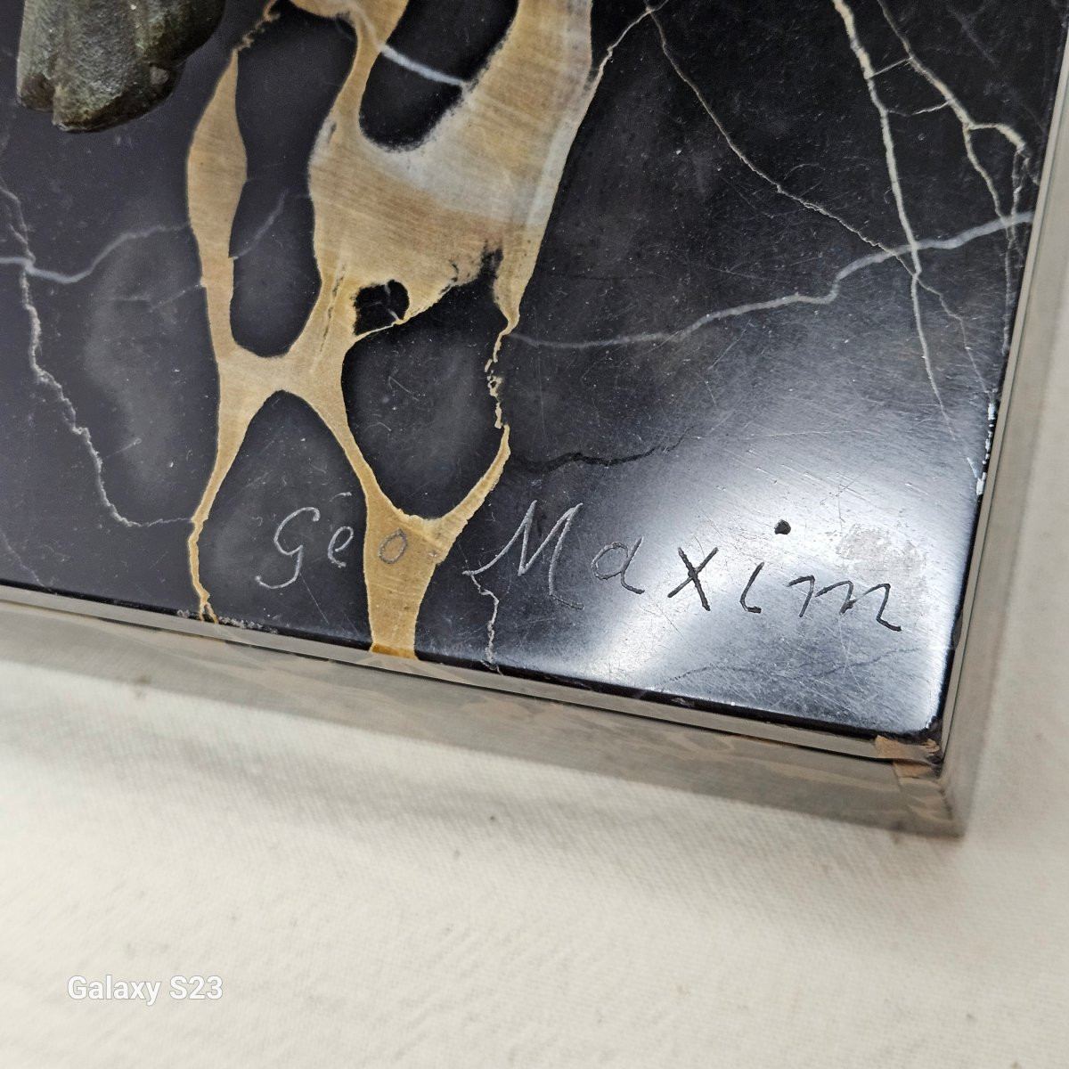 Sculpture art déco signée Géo Maxim La jeune fille aux lévriers -photo-2