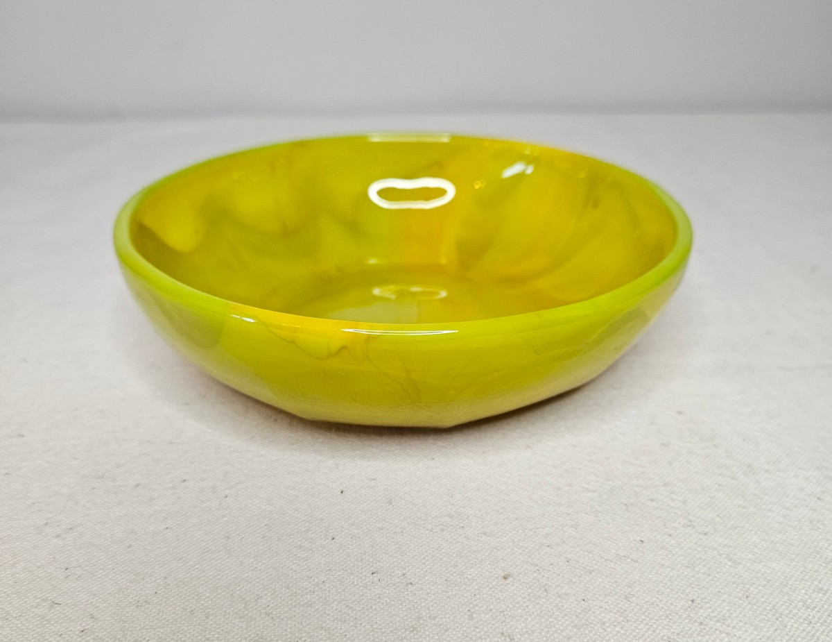 Verlys rare coupelle en verre jaune