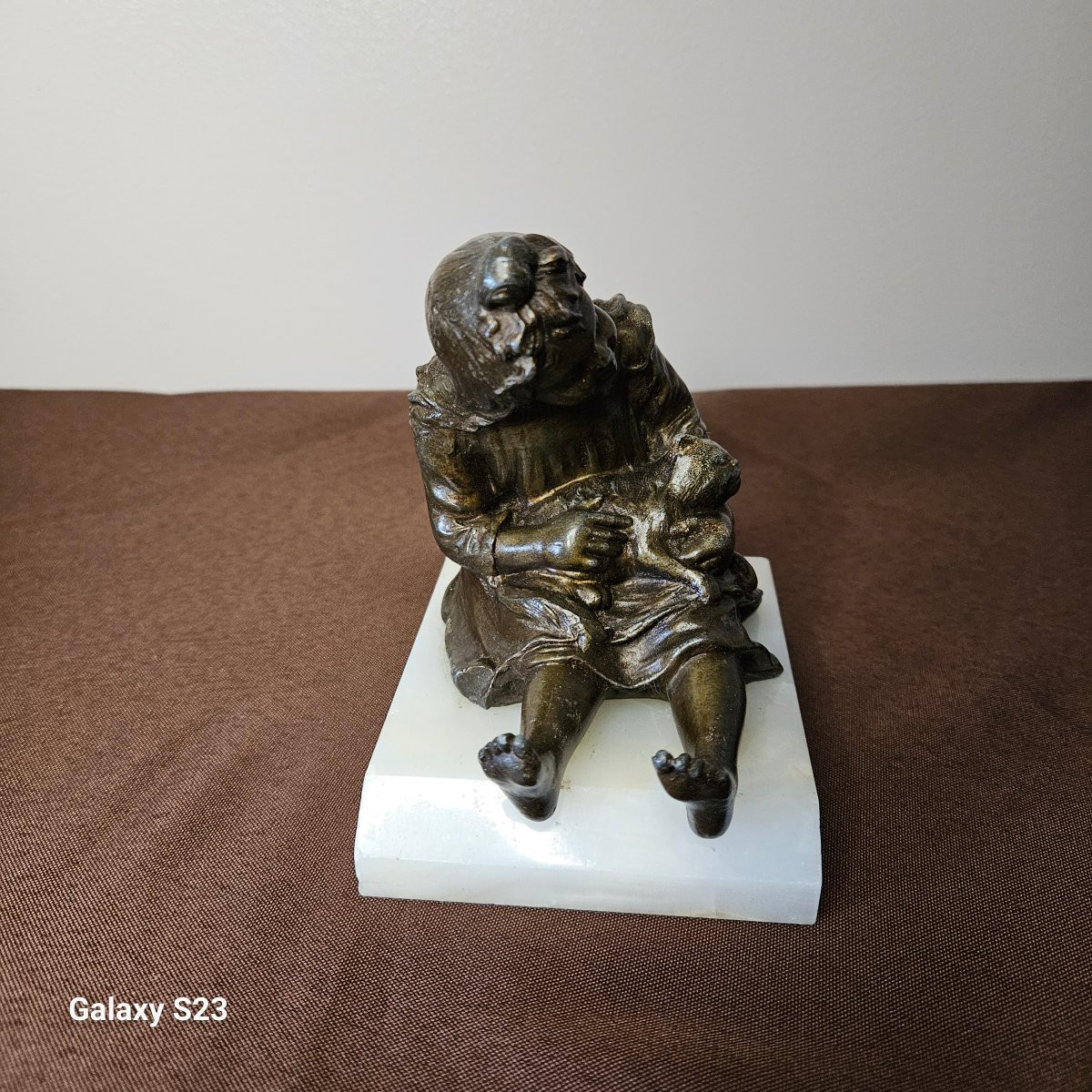 Sculpture en régule petite fille et son chat début 20ème -photo-4