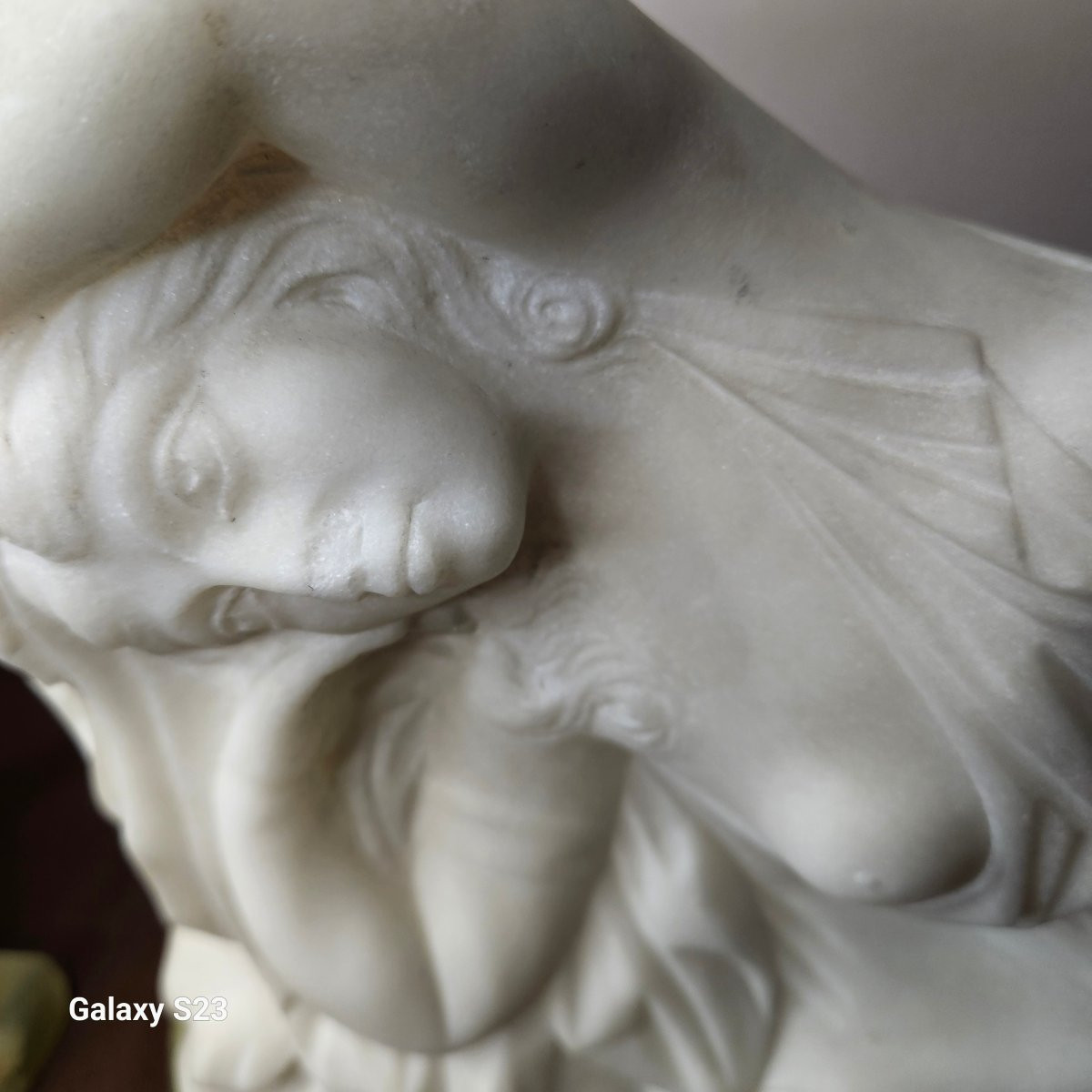 Paire De Sculptures Hauts-reliefs En Marbre De Carrare Et Onyx Vert - The Sleeping Nymphs-photo-2