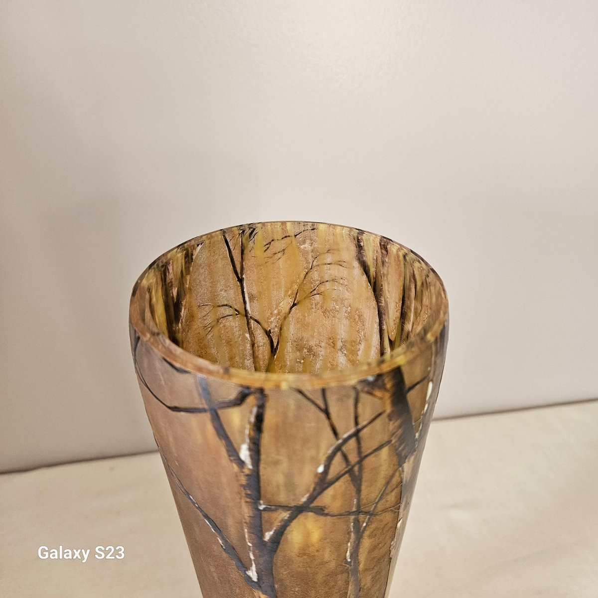 Daum Nancy Vase en verre dégagé à l'acide. Décor de paysage de neige. Hauteur 36 cm-photo-5