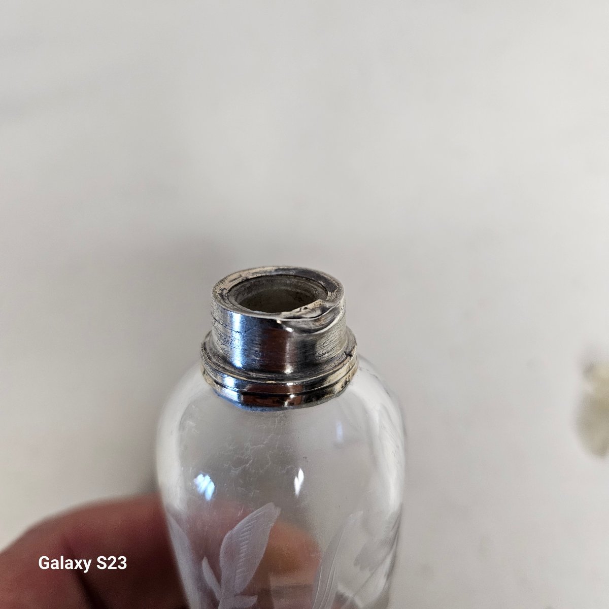 Small Crystal And Silver Bottle For Lemon Balm Water. Minerva Hallmark-photo-3