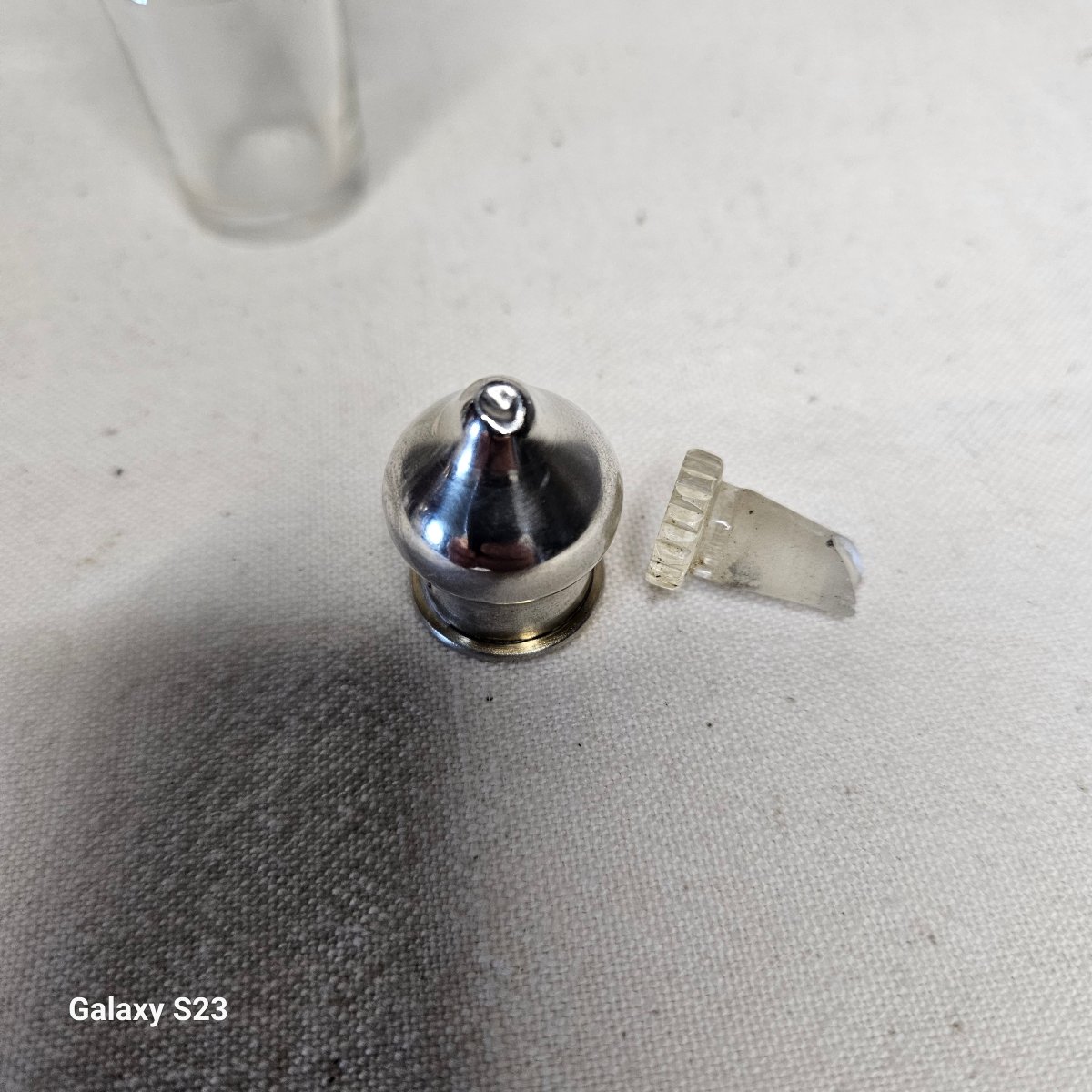 Small Crystal And Silver Bottle For Lemon Balm Water. Minerva Hallmark-photo-4