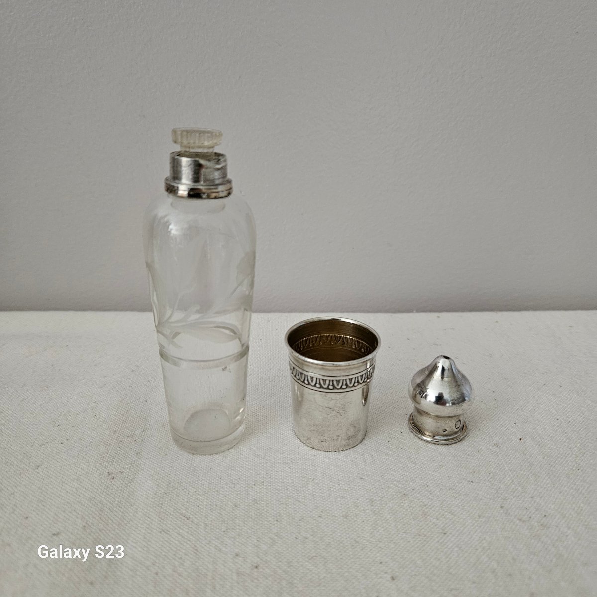 Small Crystal And Silver Bottle For Lemon Balm Water. Minerva Hallmark-photo-1