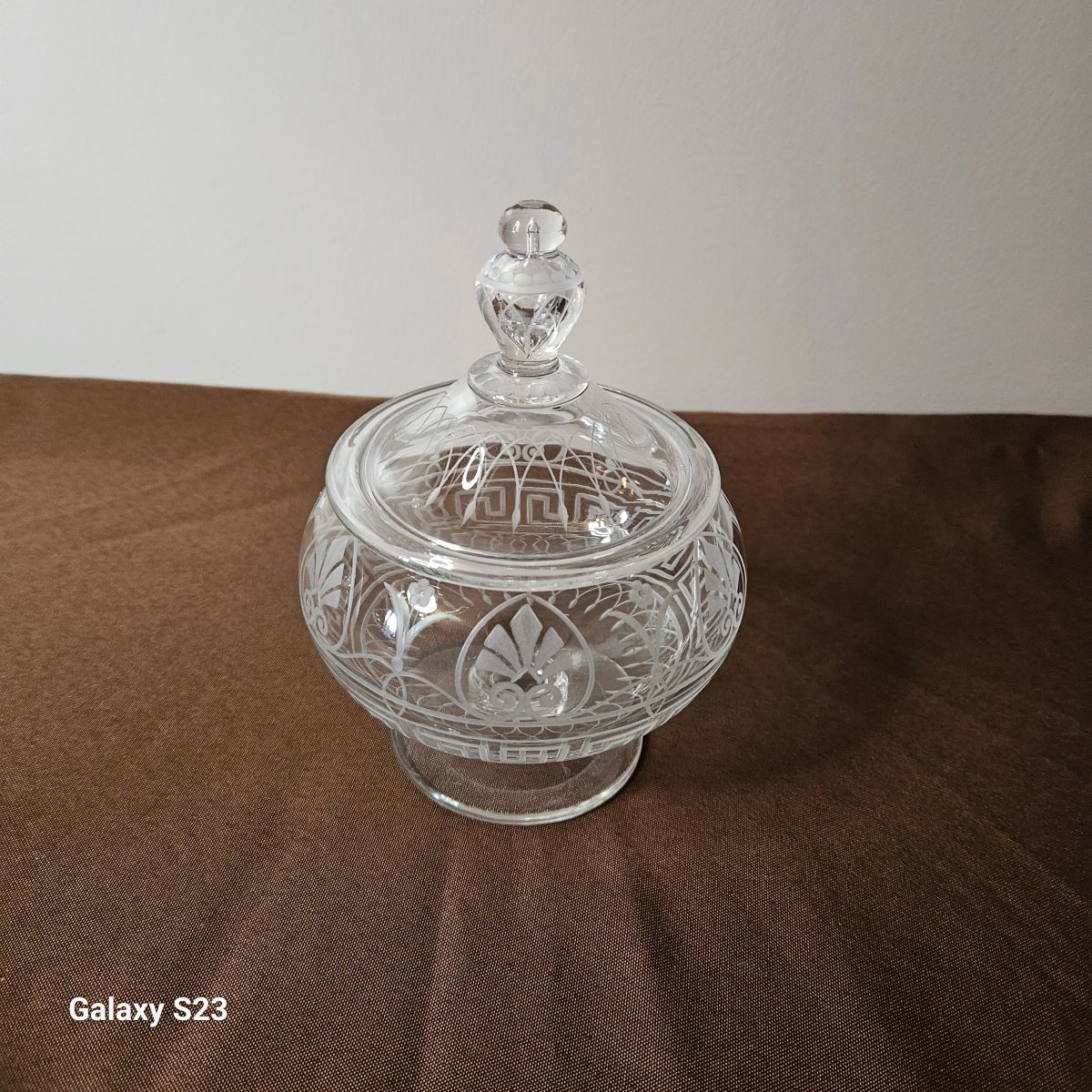 Baccarat Bonbonnière, sucrier sur pied en cristal. Avant 1936.-photo-1