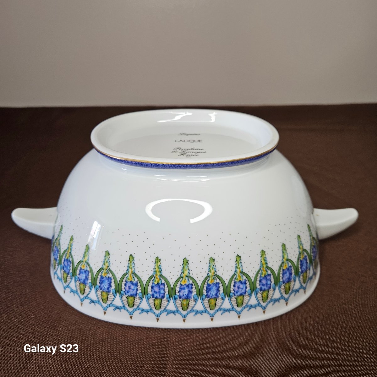 Lalique "lupins" Pattern Vegetable Tureen In Limoges Porcelain-photo-7