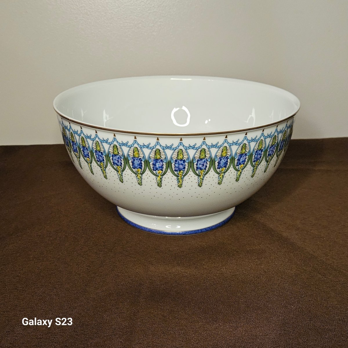 Lalique "lupins" Model Salad Bowl In Limoges Porcelain-photo-1