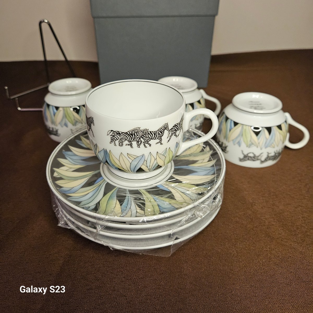 Lalique Limoges Porcelain, "savane" Pattern: 4 Cups And Saucers-photo-2