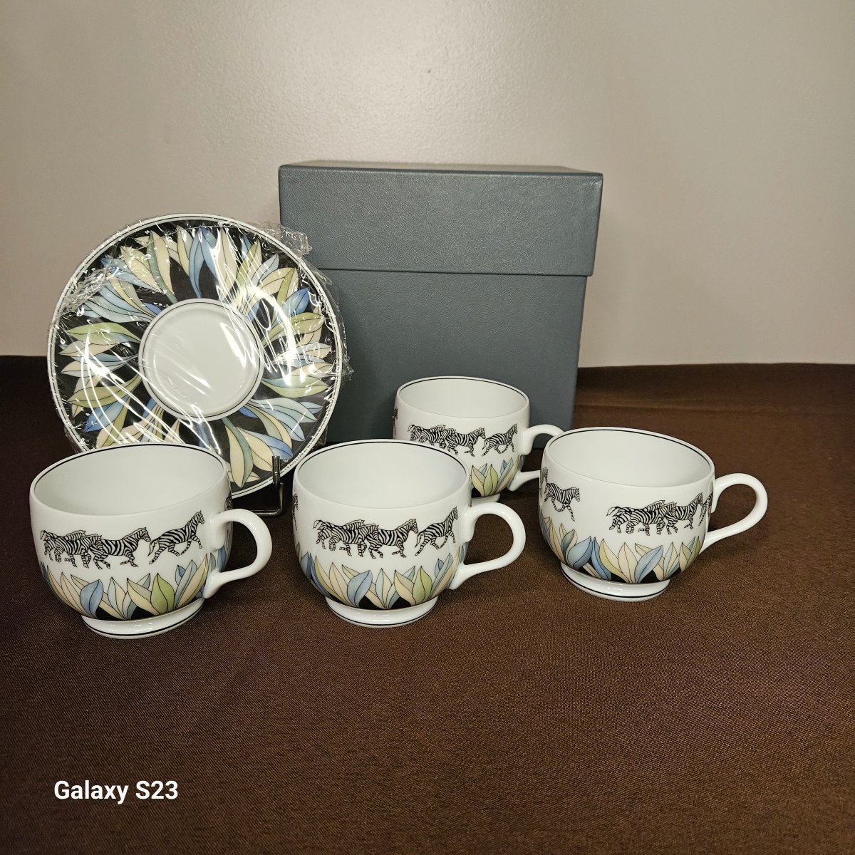 Lalique Limoges Porcelain, "savane" Pattern: 4 Cups And Saucers