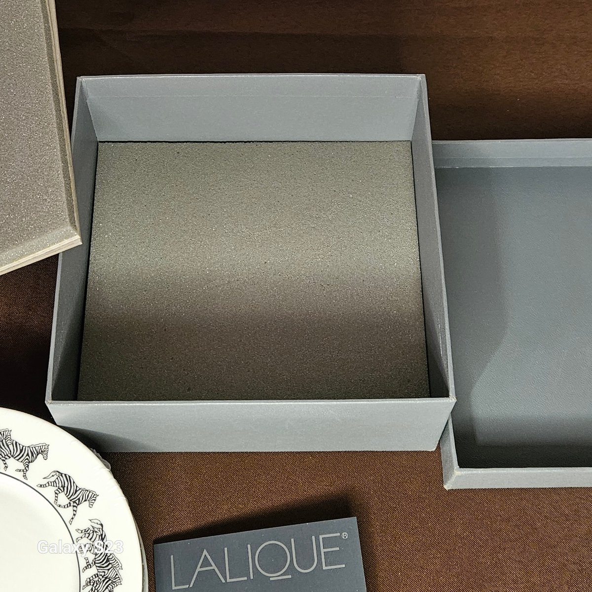 Lalique Limoges Porcelain, "savane" Pattern: 4 Bread Or Dessert Plates-photo-4