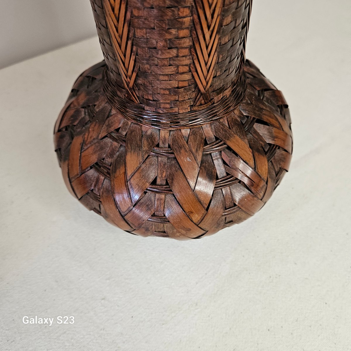 Ancien vase pour l'art ikebana en tressage de bambou intérieur en bois-photo-5
