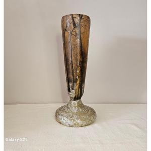 Daum Nancy Vase en verre dégagé à l'acide. Décor de paysage de neige. Hauteur 36 cm