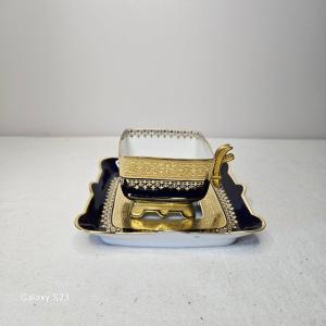 Rare Tasse carrée avec sa soucoupe Jean Pouyat Limoges Décor bleu de four et or