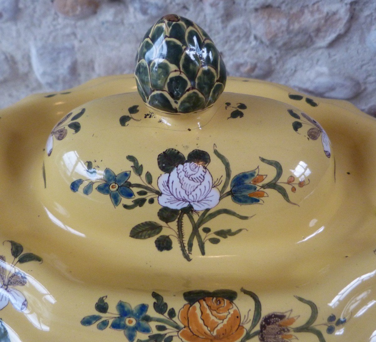 Montpellier Earthenware Soup Tureen-photo-7