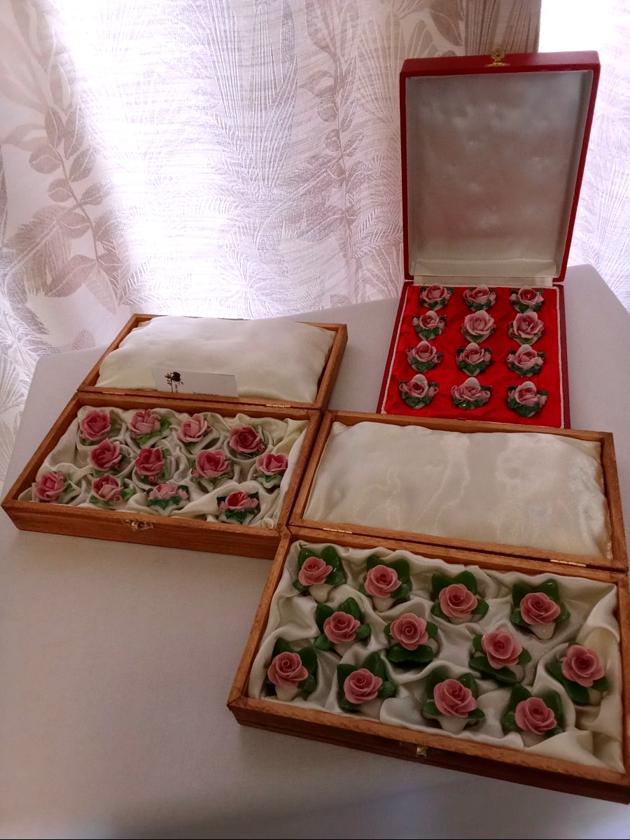 Porte-menus en porcelaine fine-photo-1