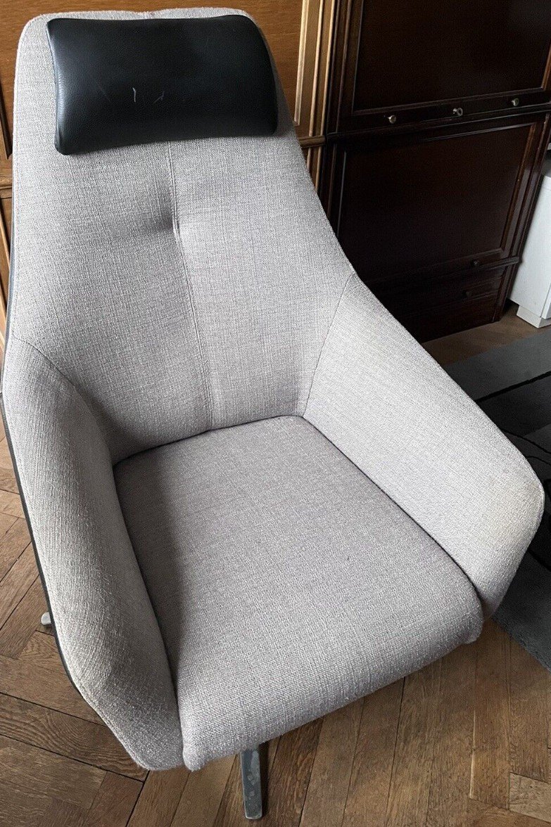 De Sede & Werner Christian Designer Armchair In Black Leather And Gray Fabric With Footrest -photo-4