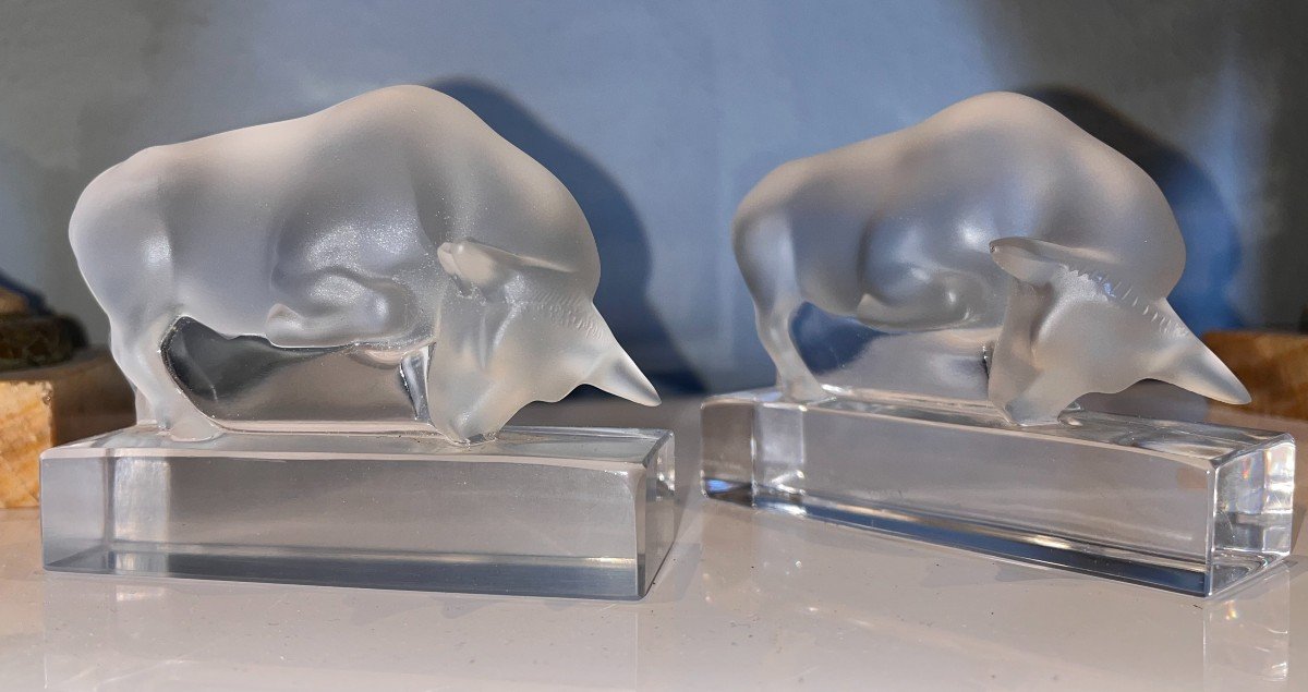 Lalique France Pair Of Crystal Bull Bookends (only 1 Signed)