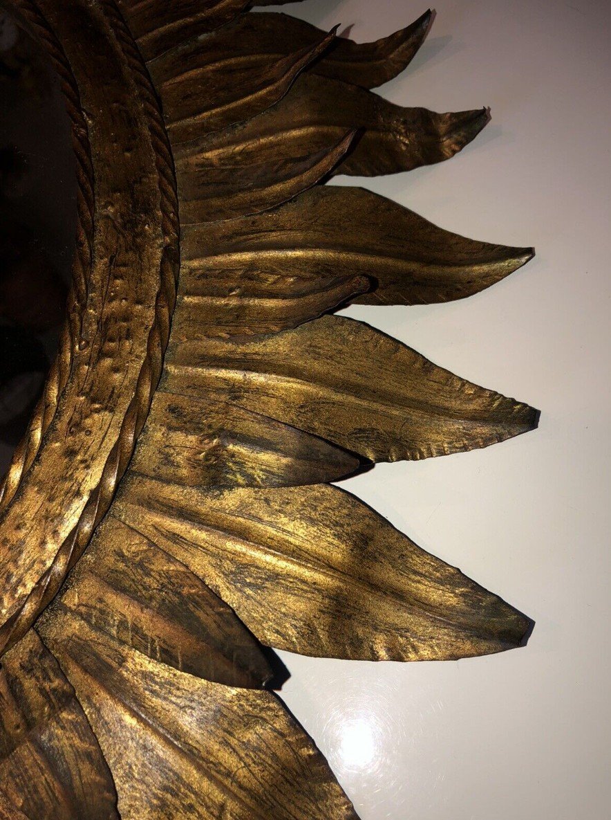 Sun Mirror In Golden Metal Decorated With 2 Rows Of Slightly Curled Leaves Chaty Style -photo-3