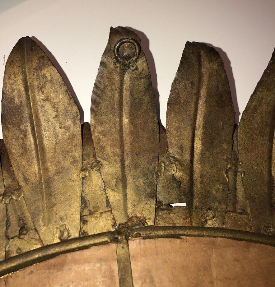 Sun Mirror In Golden Metal Decorated With 2 Rows Of Slightly Curled Leaves Chaty Style -photo-4