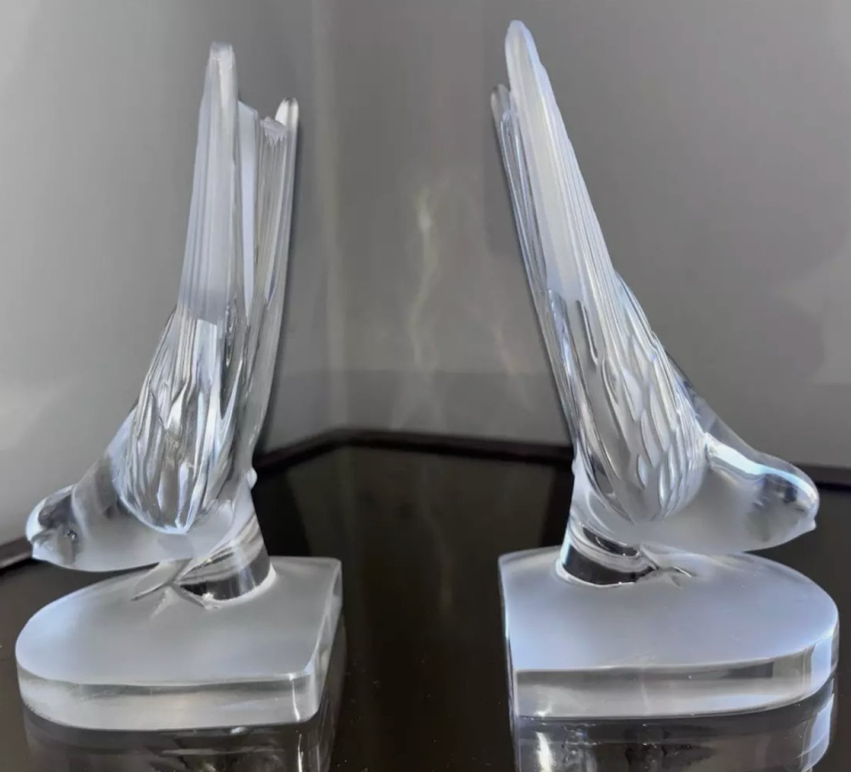 LALIQUE France.   Paire De Serre-livres Hirondelles En Cristal moulé et satiné   -photo-6
