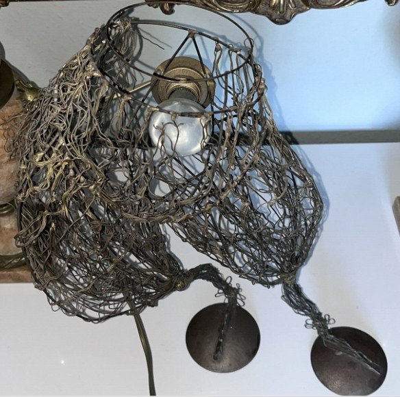 FRANCOIS Sarah  ( Caire 1951 )lampe En Fils De Fer Et Abat Jour En Papier De Soie-photo-4