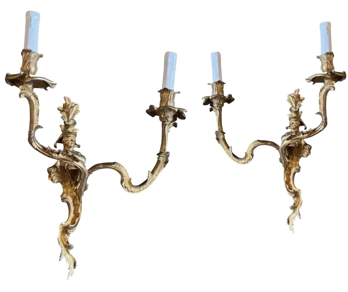 Large 19th Century Chinese Wall Lights In Gilt & Chiseled Bronze. H 48cm