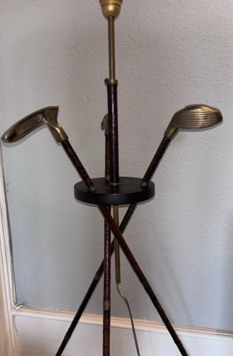 ADNET Jacques. ( attribué à )  Lampadaire golf du milieu du siècle en cuir et laiton-photo-4