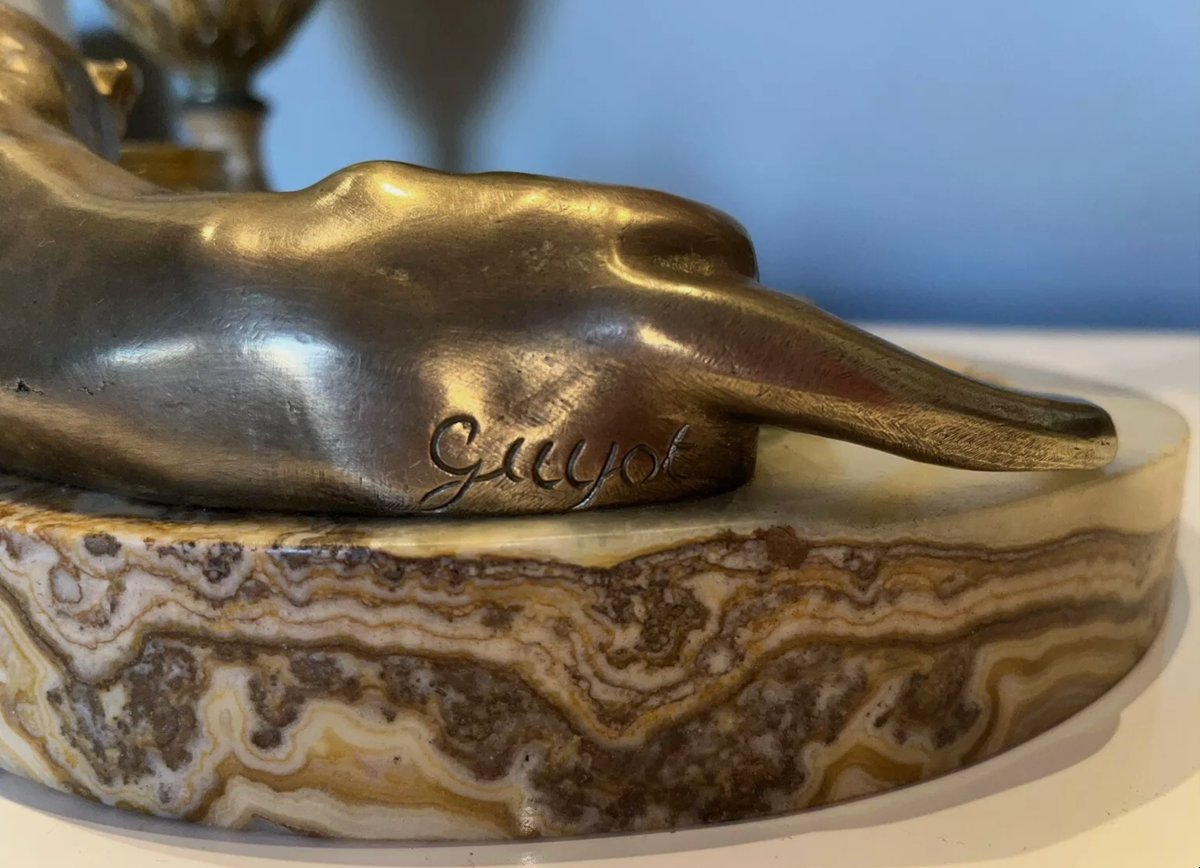 Georges GUYOT (Paris 1885-1973)  "Lionne à la toilette"  Écritoire Bronze/marbre  Signé -photo-5