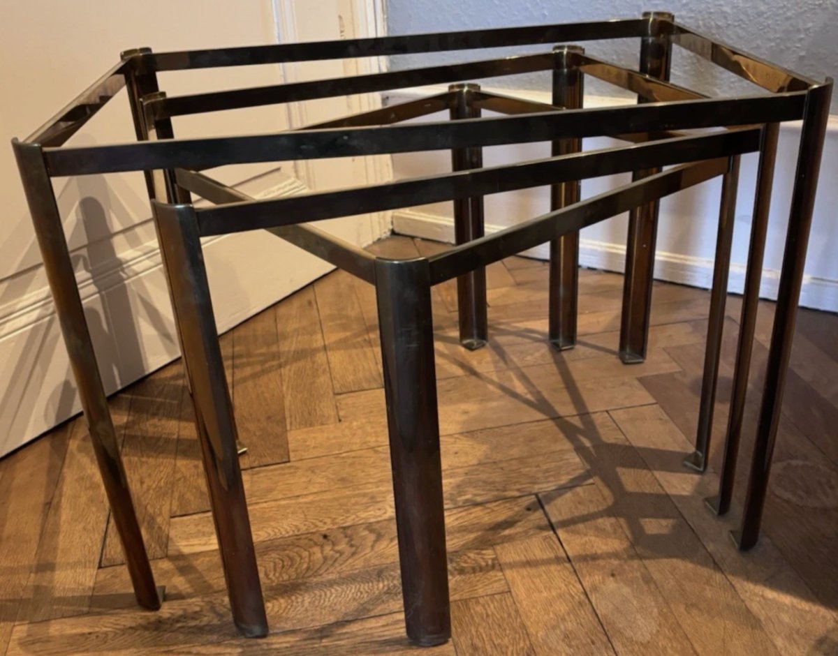 Quinet Or Pelletier Three Rectangular Nesting Tables In Gilt Bronze And Smoked Glass-photo-5