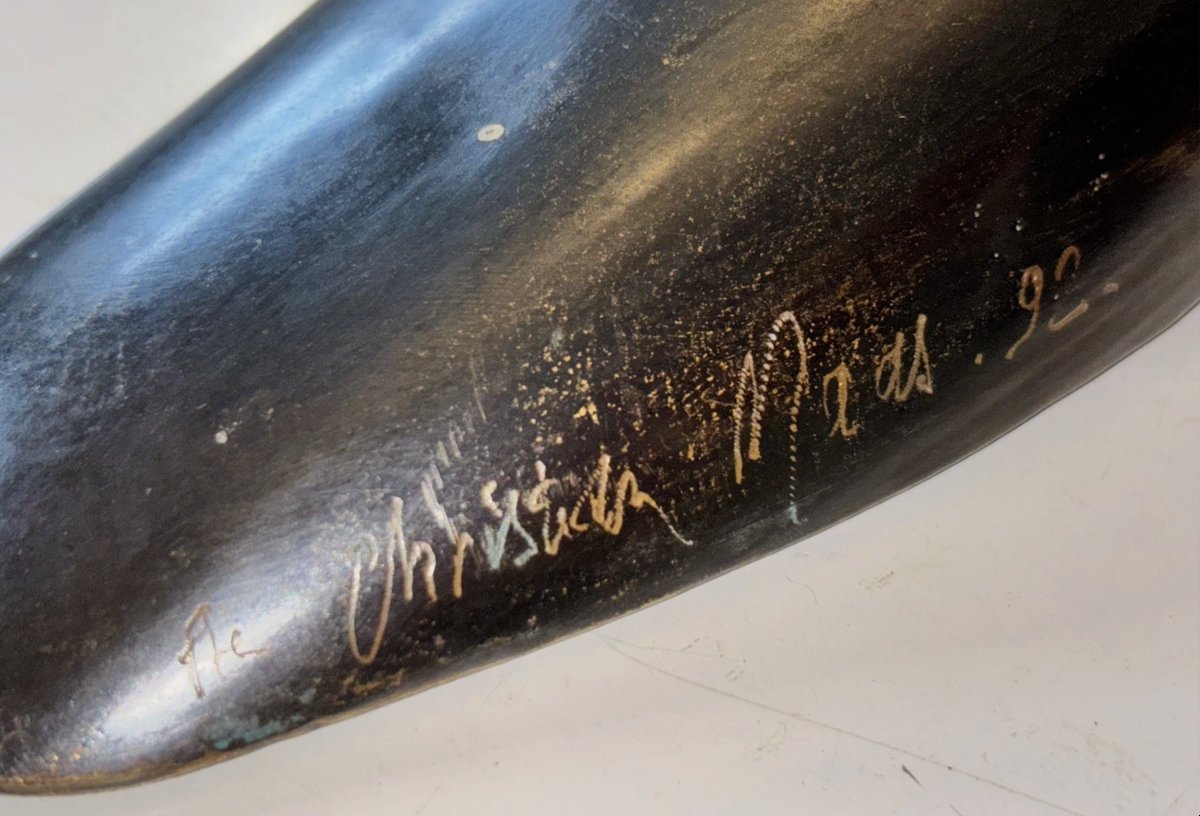 Christian MAAS (1951)  Femme allongée.  Importante sculpture en bronze à patine noire.  Signée -photo-4