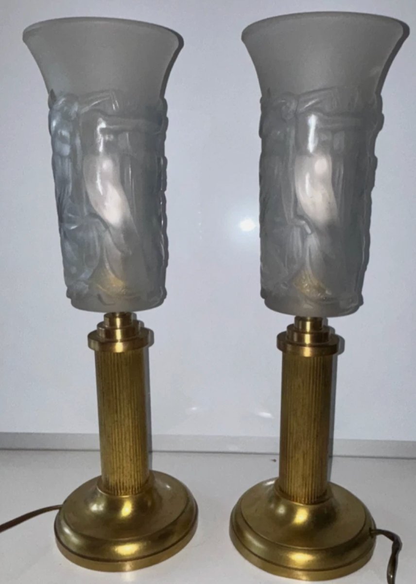 Costebelle Paris: Pair Of Art Deco Lamps Made Of Opalescent Molded Pressed Glass -photo-2
