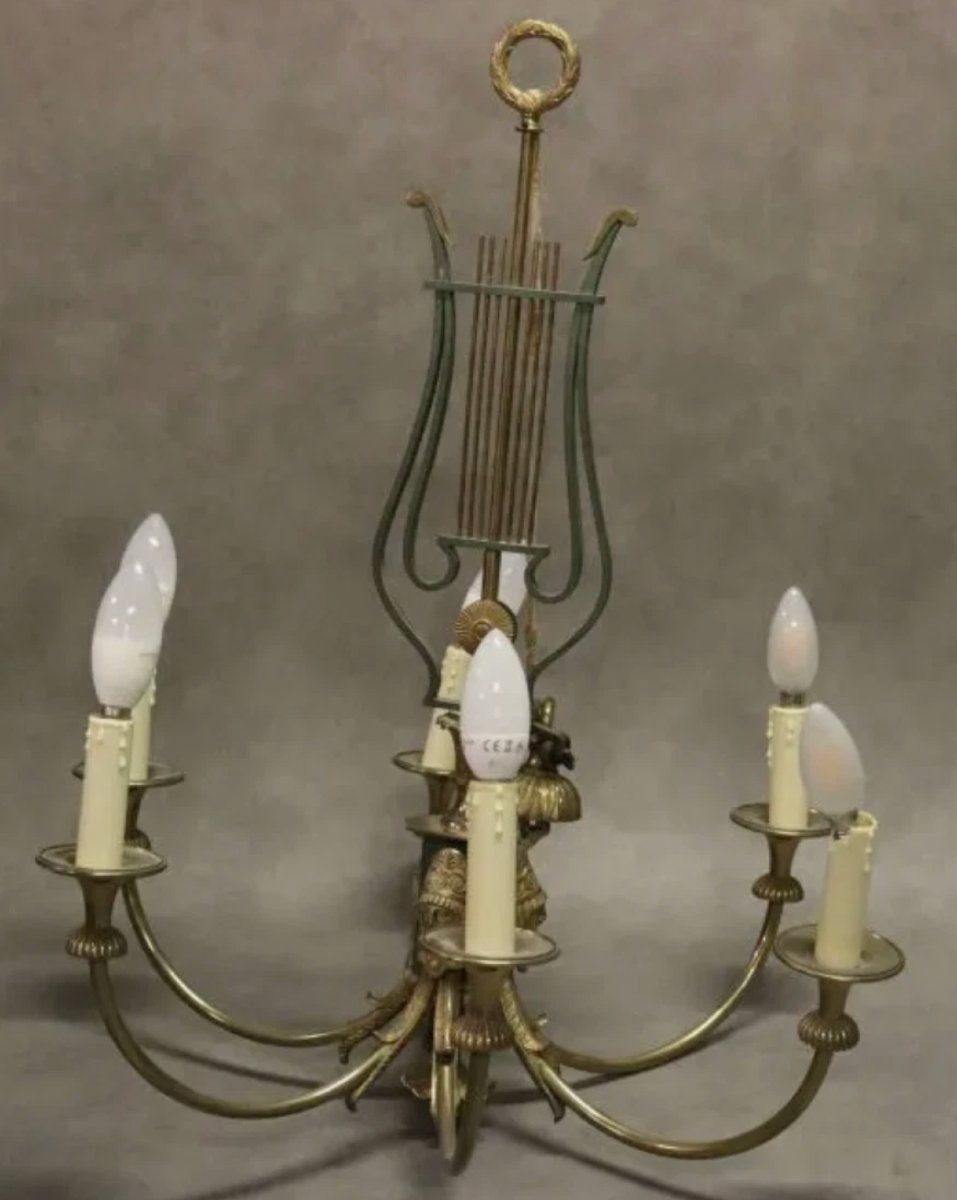 Maison TISSERANT Paris 1930 :  Lustre en bronze, en forme de Lyre et Cariatides-photo-3