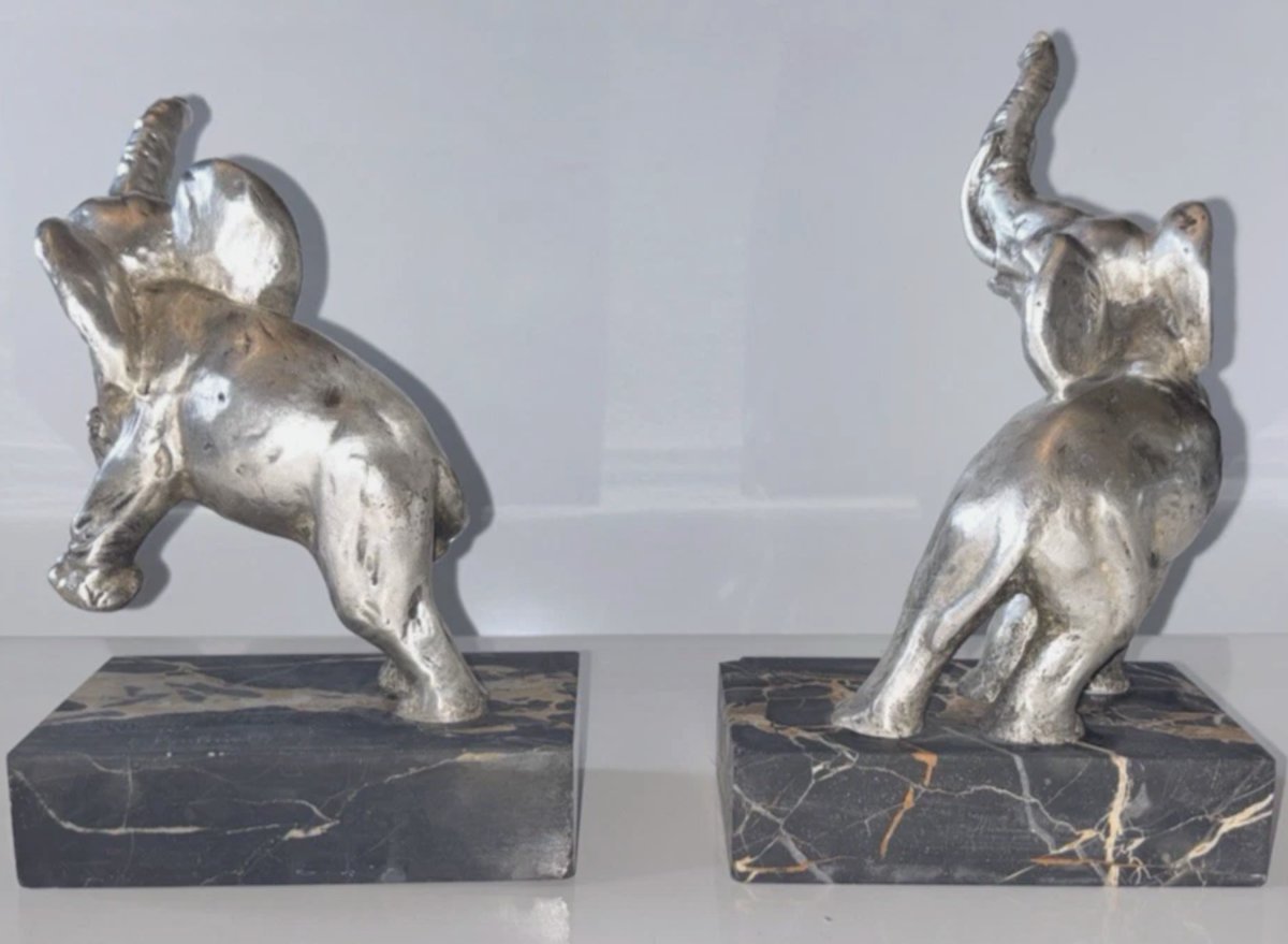 Louis FONTINELLE (1886-1964)  Serre-livres Art déco aux éléphants en bronze argenté  Signés-photo-1