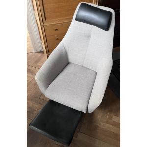 De Sede & Werner Christian Designer Armchair In Black Leather And Gray Fabric With Footrest 