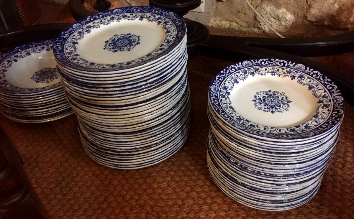 Service En Faïence De Jules Vieillard  - Bordeaux - Modèle Louis XV Bleu 106 pièces-photo-2