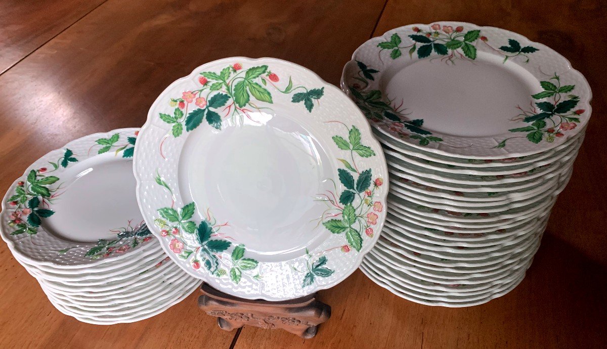 36 Limoges Porcelain Plates Maison Raynaud From George Sand Service "strawberries"-photo-4