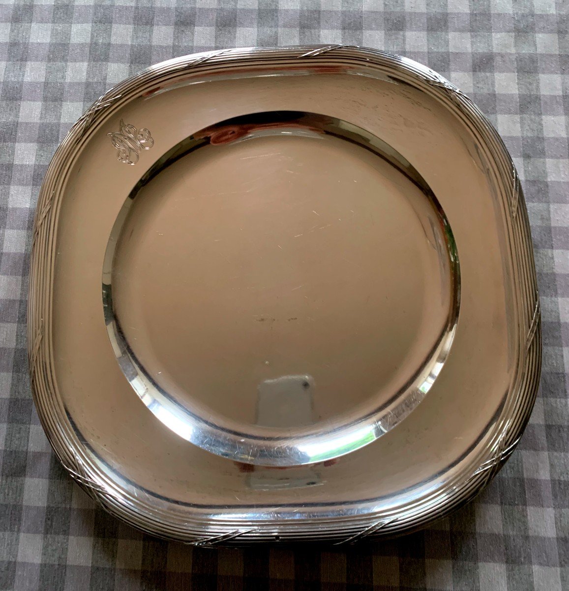 Grand Plat Carré En Argent Massif poinçon minerve 1145 G  De La Maison FONTAN à Bordeaux
