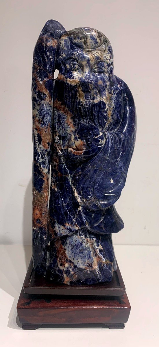 "le Vieux Sage "personnage En Sodalite Sur Socle Bois 