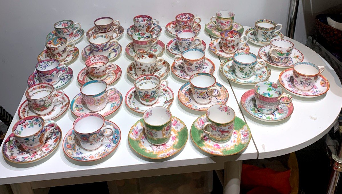 27 Coffee Cups In English Porcelain From The 19th Century To Choose From.