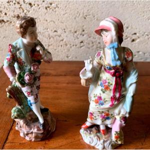 Couple En Porcelaine Polychrome  ,début XIXème ,manufacture De Thuringe  