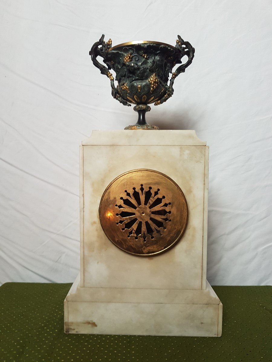 Pendule Paul Garnier Nap Lll.  Marbre Blanc Avec  Vase Bronze -photo-1