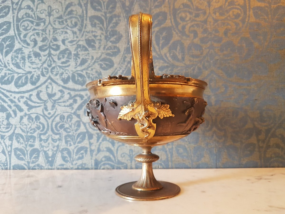 Bronze Tazza. Decorated With Putti's Relief. 19th Century -photo-4
