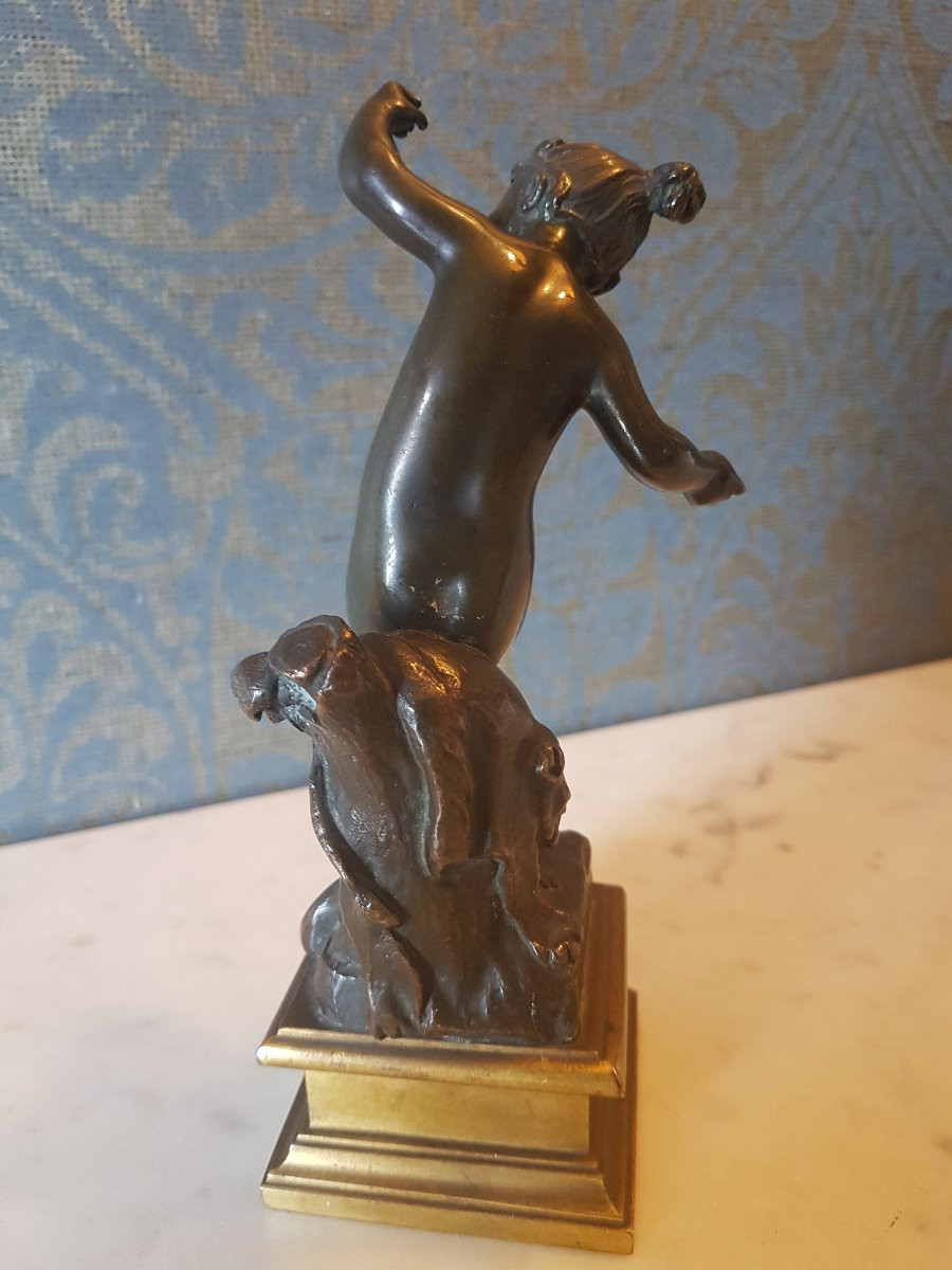 Sculpture en bronze  representant  " putti  dance' ".  19- eme. -photo-4
