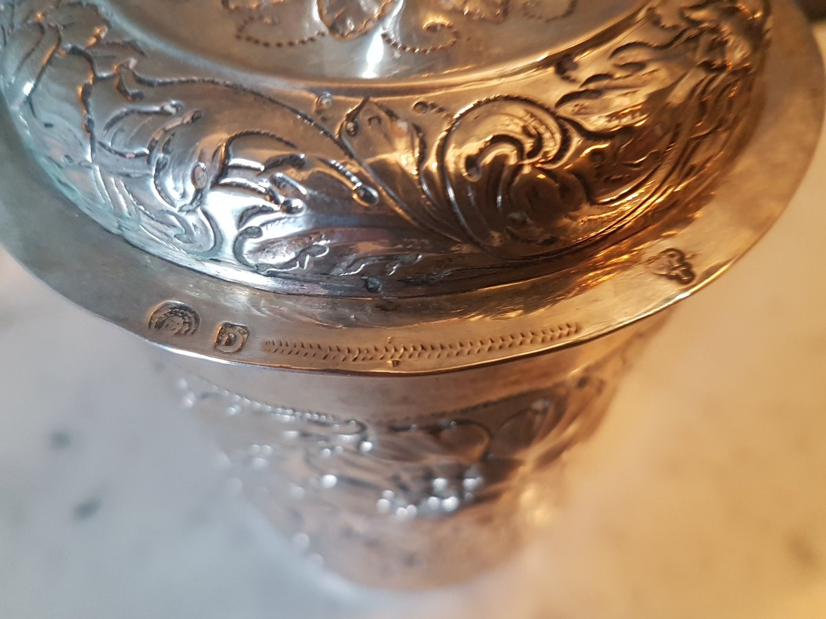 Be'cher couvert en argent. Breslau - Allemagne  18- eme. -photo-1