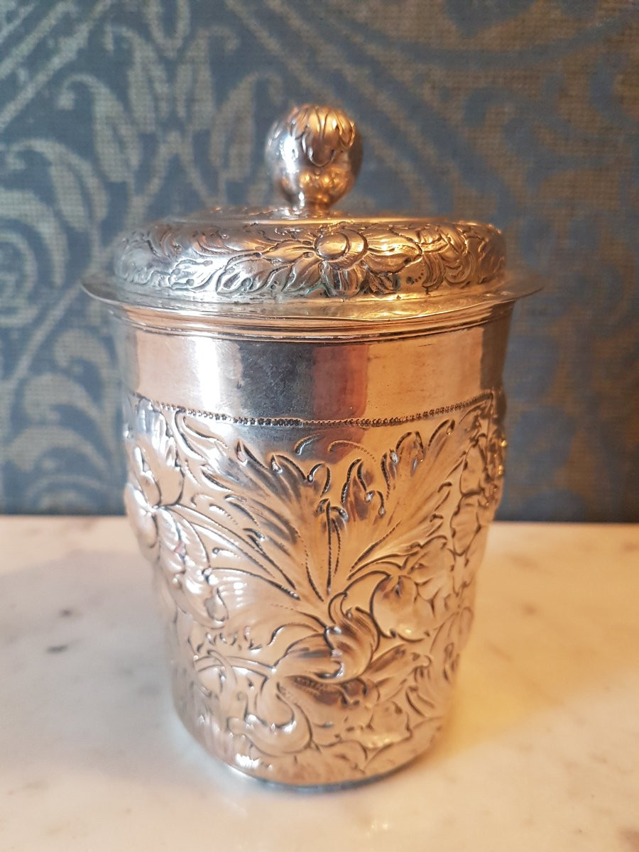 Be'cher couvert en argent. Breslau - Allemagne  18- eme. -photo-3