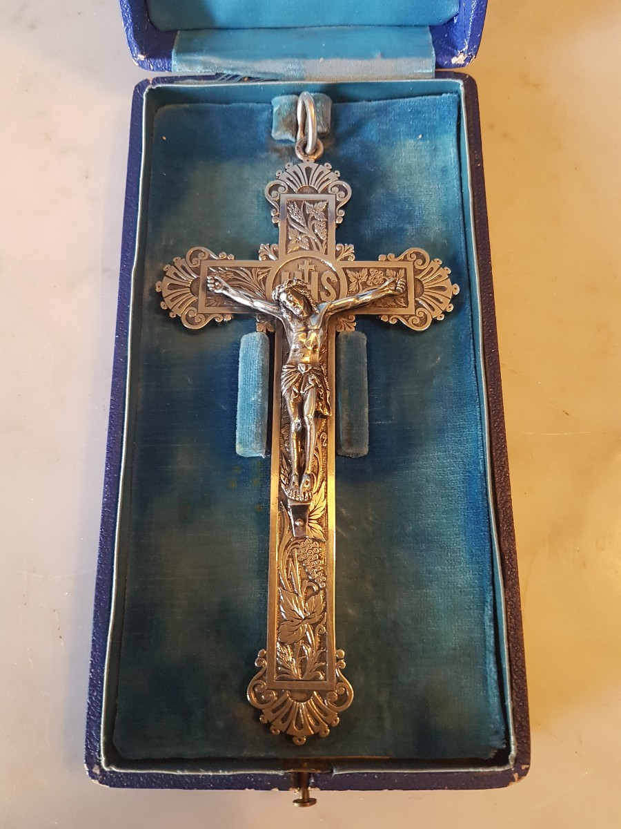 Crucifix In Solid Silver. Napoleon III. 